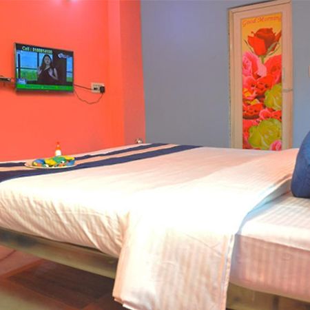 H C N Guest House 加尔各答 外观 照片